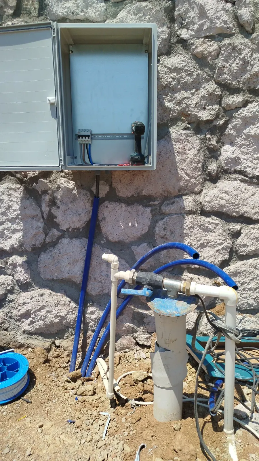 Villa elektrik taahhüt projesi saha görseli — Ayvalık — görsel 1